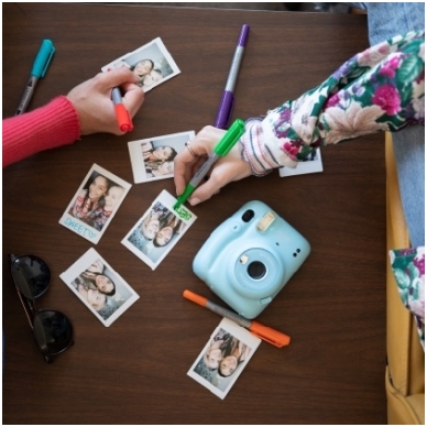 FujiFilm Instax Mini 11 4